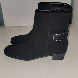 SESTO MEUCCI Italy Womens 8.5 N Black Waterproof Ankle Booties Boots EUC